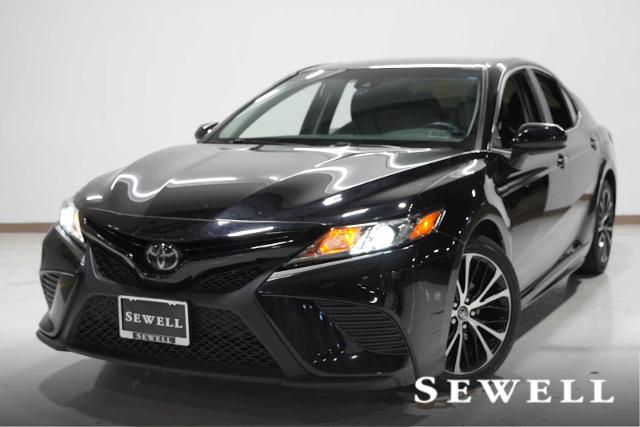 2018 Toyota Camry Vehicle Photo in GRAPEVINE, TX 76051