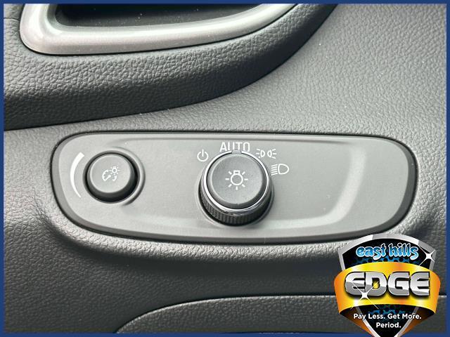 2022 Chevrolet Trax Vehicle Photo in Roslyn, NY 11576