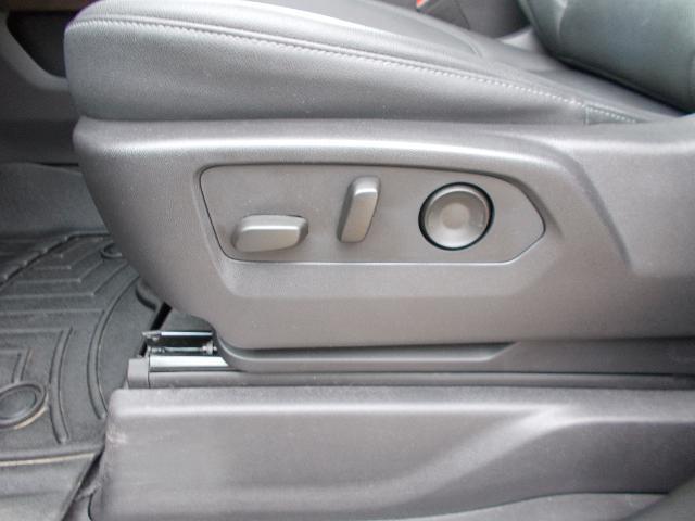 2023 GMC Sierra 1500 Vehicle Photo in LOWELL, MA 01852-4336