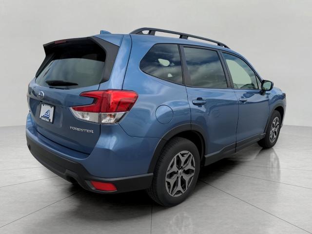 2023 Subaru Forester Vehicle Photo in Green Bay, WI 54304