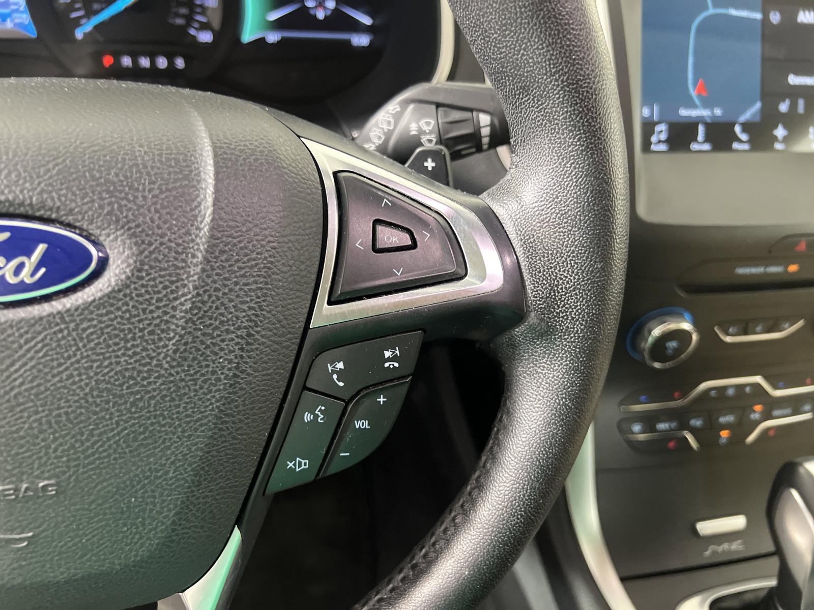 2017 Ford Edge Vehicle Photo in GEORGETOWN, TX 78626-7508