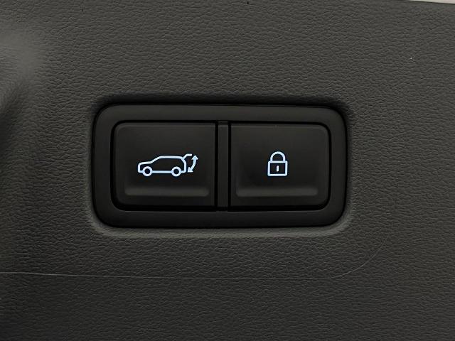 2025 Hyundai SANTA FE Hybrid Vehicle Photo in Appleton, WI 54913