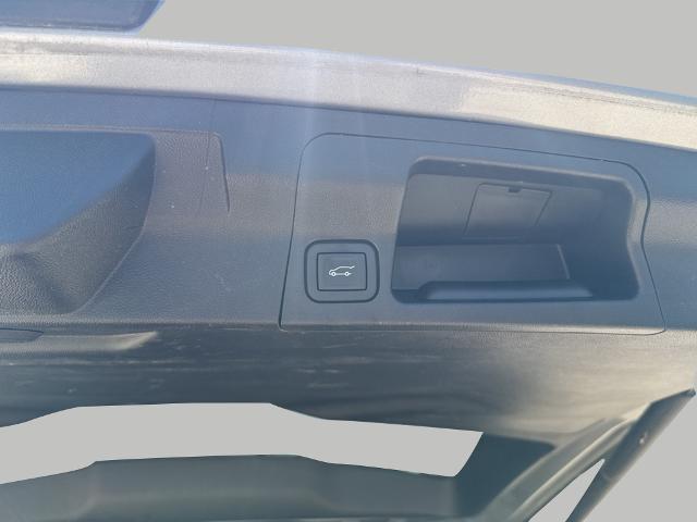 2023 GMC Acadia Vehicle Photo in MANITOWOC, WI 54220-5838
