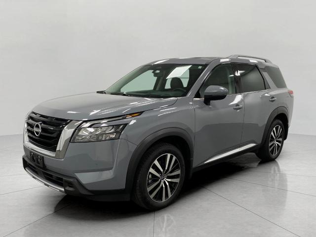 2025 Nissan Pathfinder Vehicle Photo in Appleton, WI 54913