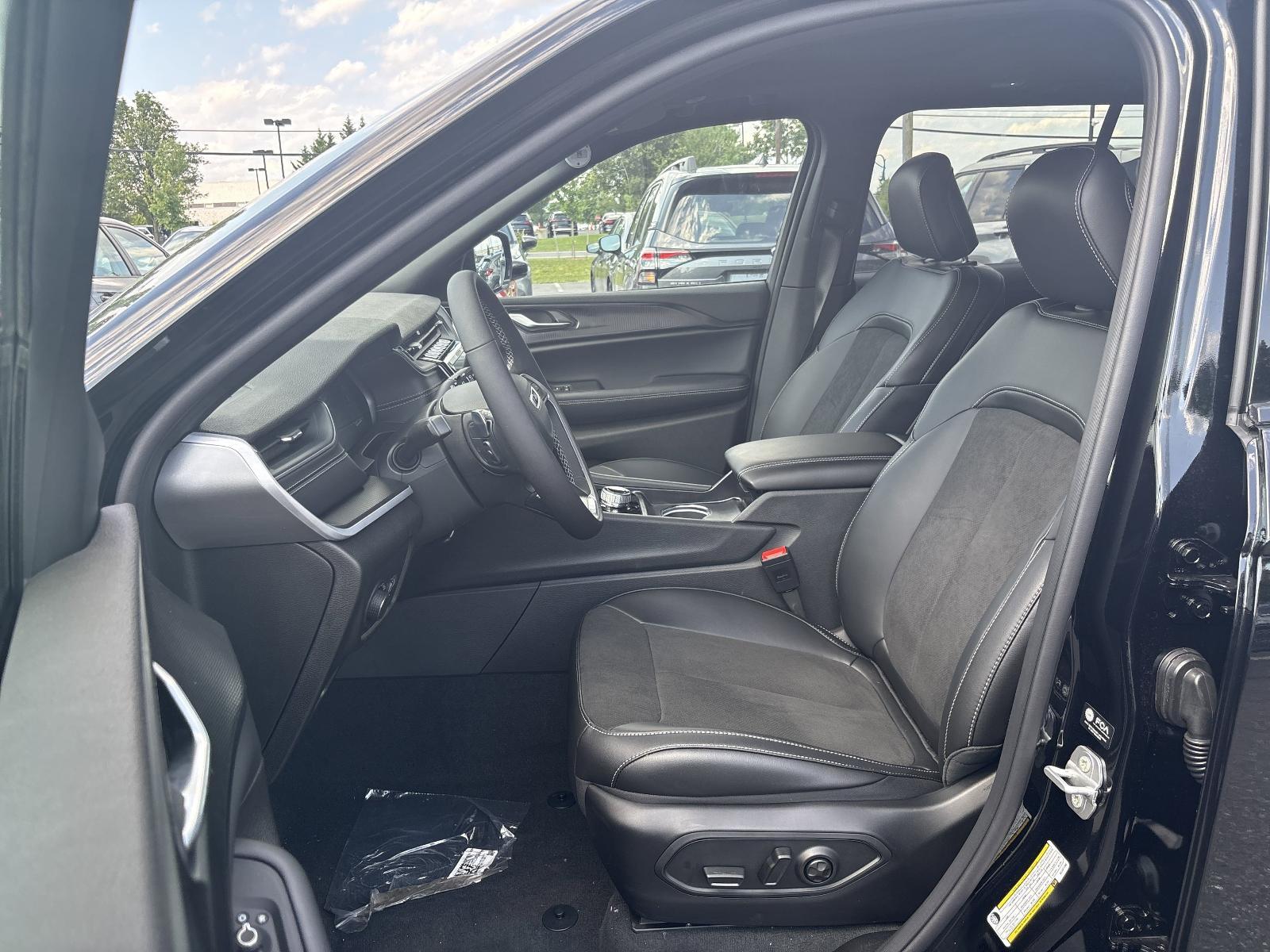 2025 Jeep Grand Cherokee Vehicle Photo in Mechanicsburg, PA 17050-1707
