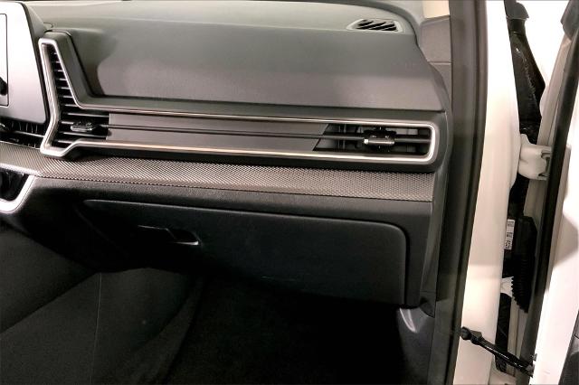 2024 Kia Sportage Vehicle Photo in Lees Summit, MO 64086