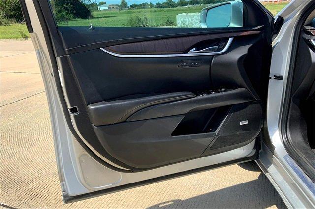 2019 Cadillac XTS Vehicle Photo in TOPEKA, KS 66609-0000