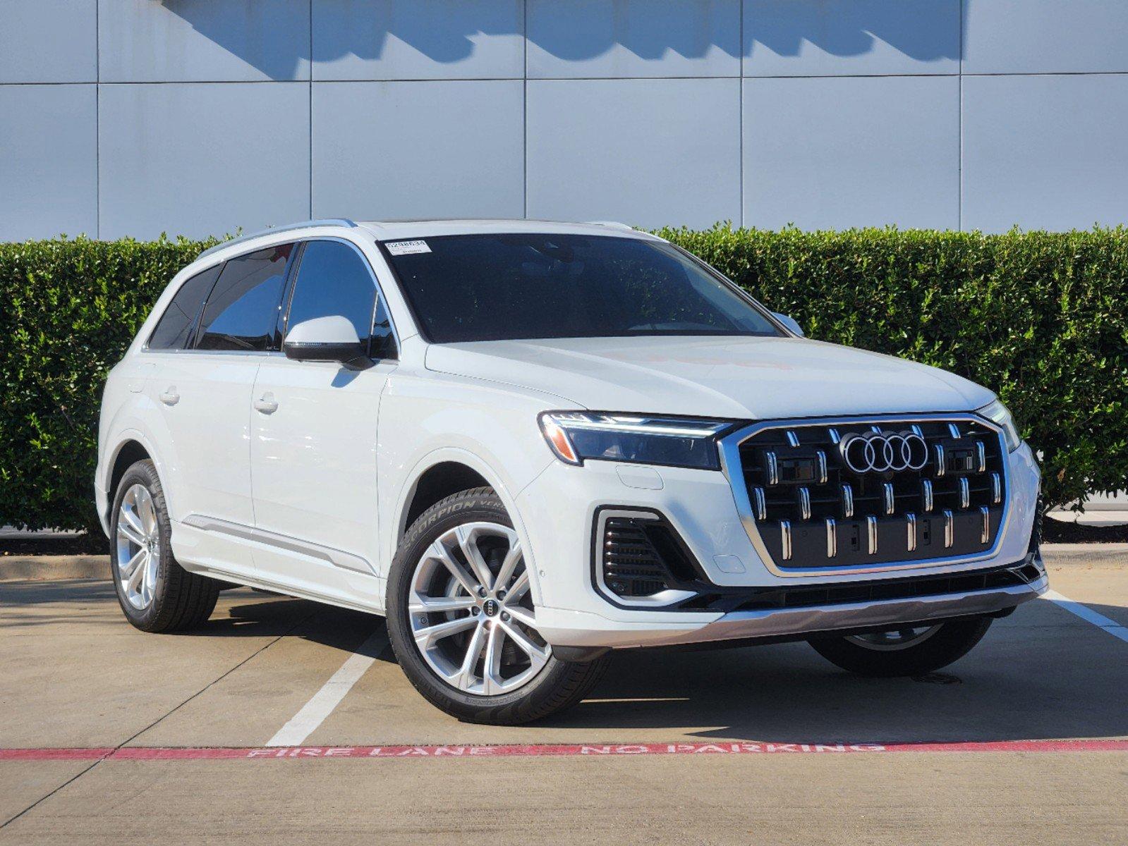 2025 Audi Q7 Vehicle Photo in MCKINNEY, TX 75070