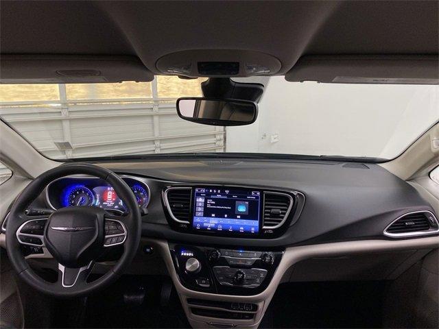 2022 Chrysler Pacifica Vehicle Photo in PORTLAND, OR 97225-3518