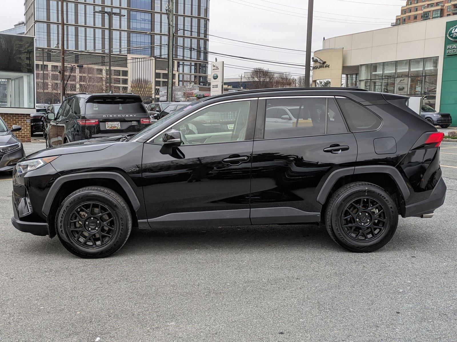 2019 Toyota RAV4 Vehicle Photo in Bethesda, MD 20852