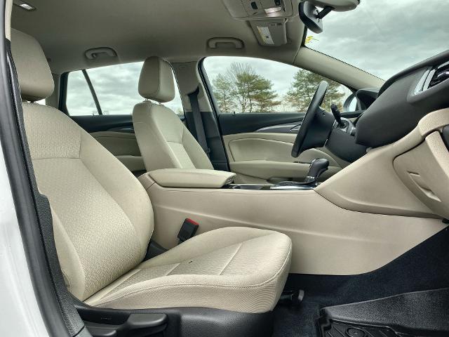 2018 Buick Regal TourX Vehicle Photo in WILLIAMSVILLE, NY 14221-2883