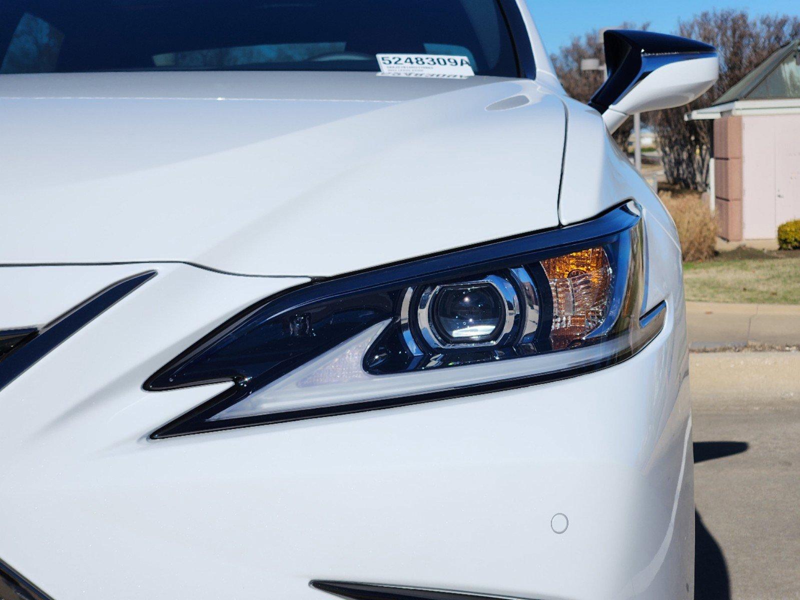 2024 Lexus ES 350 Vehicle Photo in PLANO, TX 75024