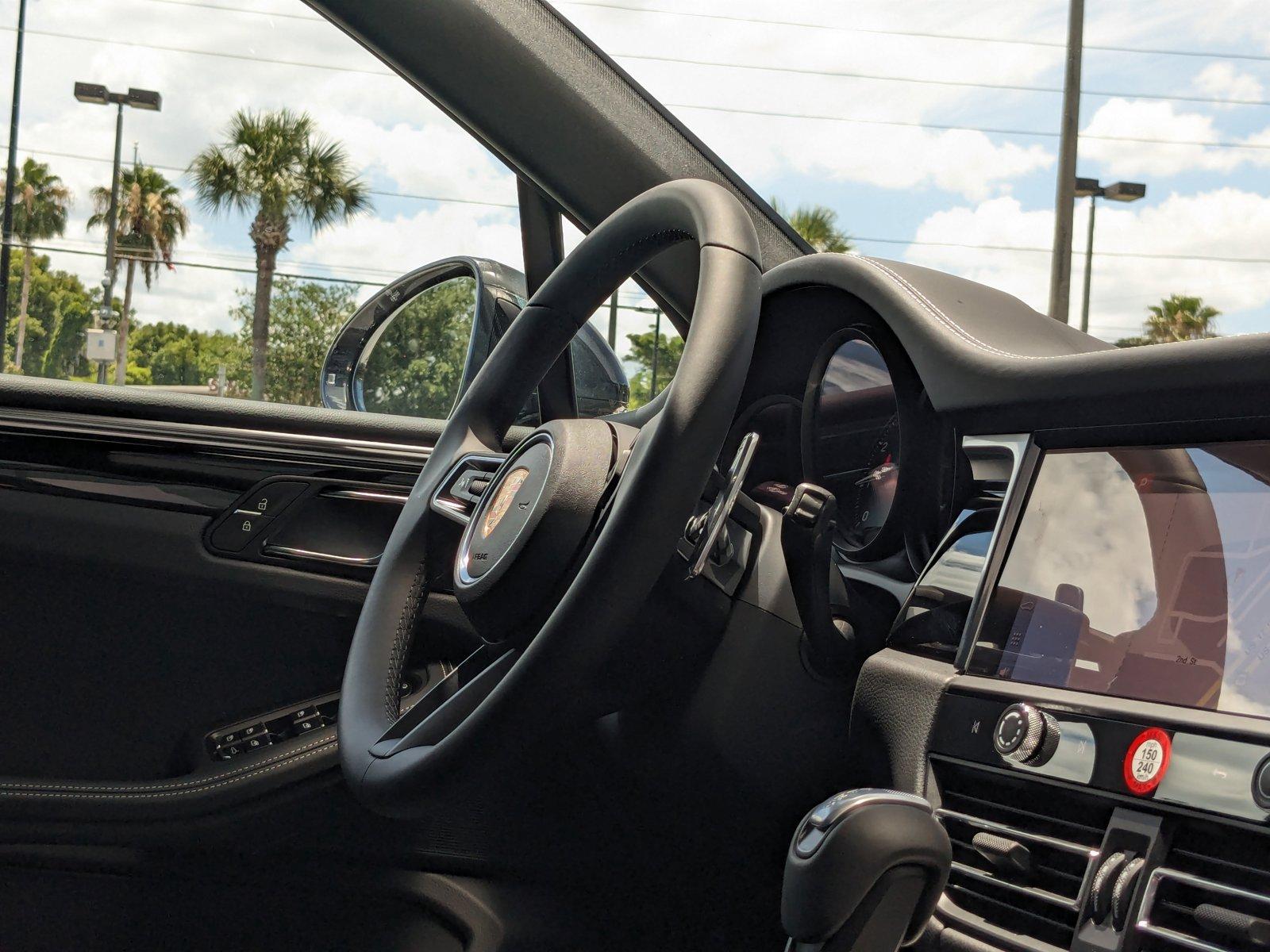 2024 Porsche Macan Vehicle Photo in Maitland, FL 32751