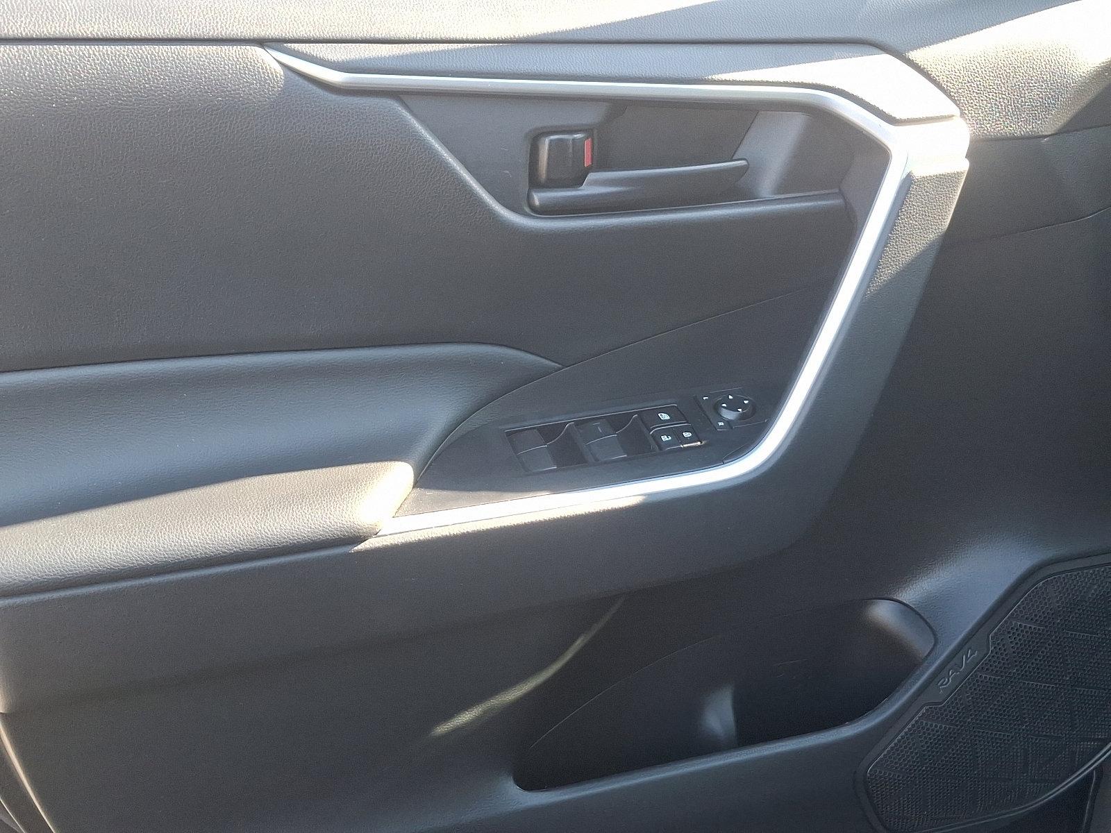 2022 Toyota RAV4 Vehicle Photo in Trevose, PA 19053