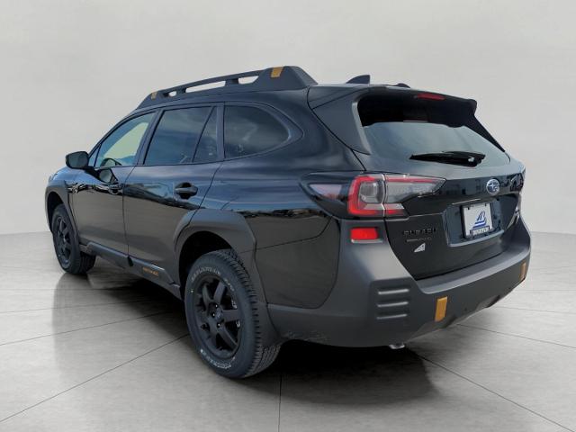 2025 Subaru Outback Vehicle Photo in Green Bay, WI 54304