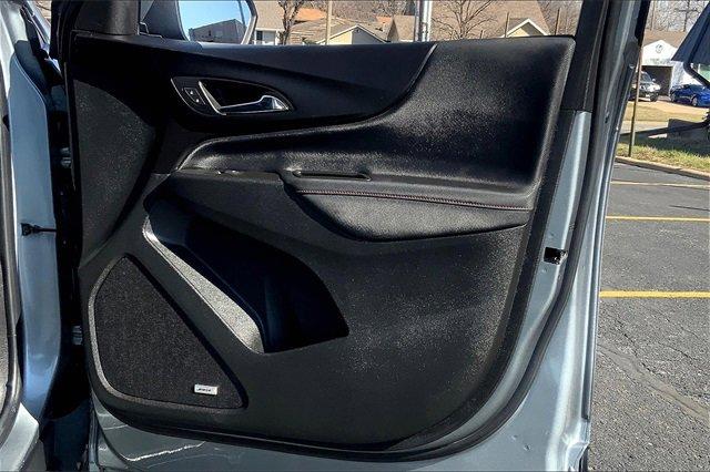 2024 Chevrolet Equinox Vehicle Photo in TOPEKA, KS 66609-0000