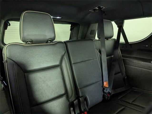 2022 GMC Yukon XL Vehicle Photo in ENGLEWOOD, CO 80113-6708