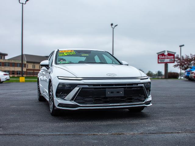 2024 Hyundai Sonata Hybrid Vehicle Photo in MADISON, IN 47250-1611