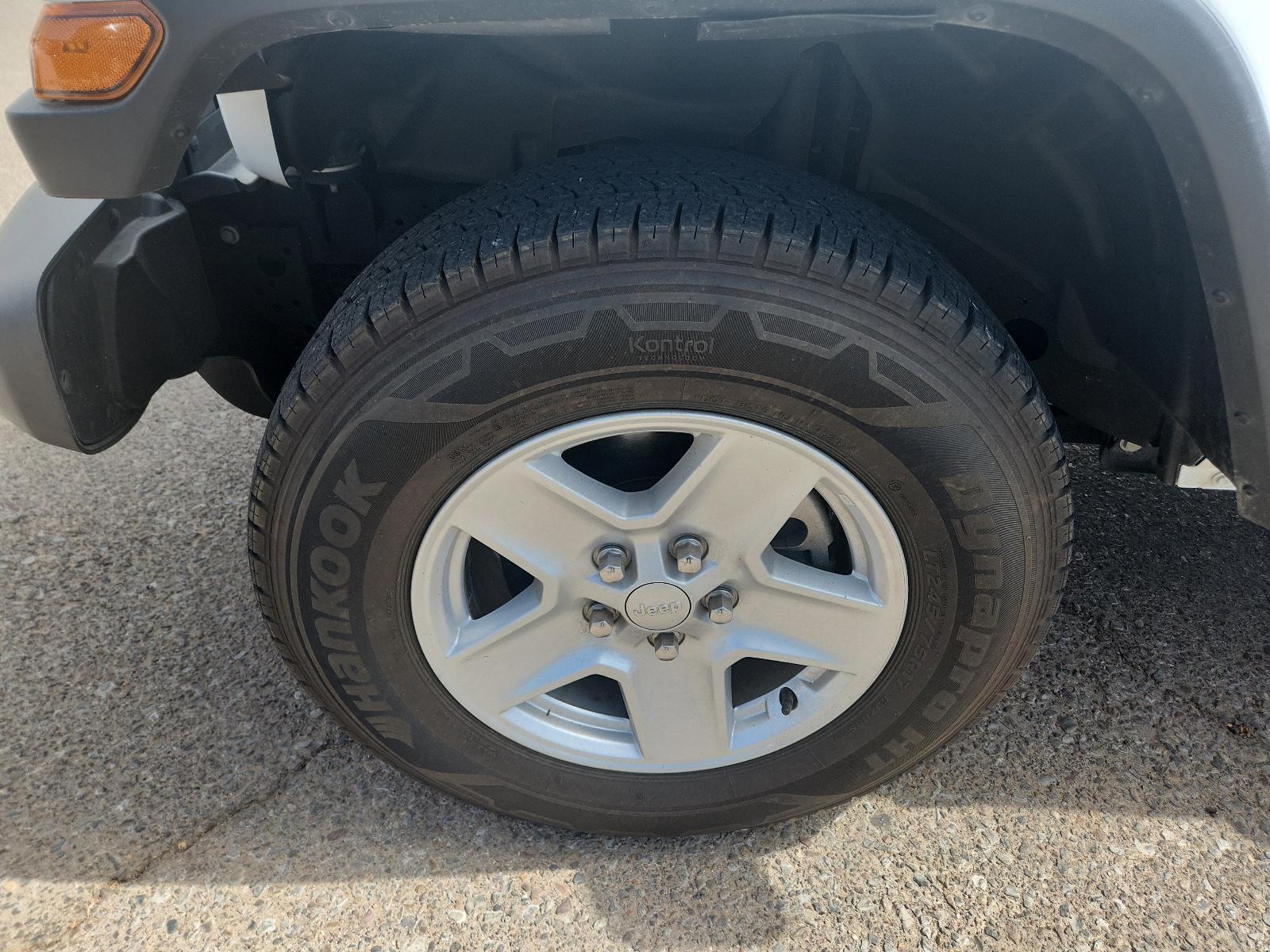 2022 Jeep Gladiator Vehicle Photo in Albuquerque, NM 87110