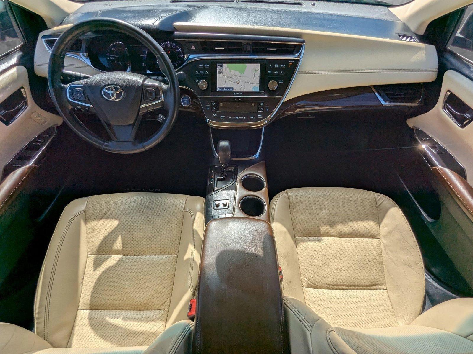 2014 Toyota Avalon Hybrid Vehicle Photo in Spokane Valley, WA 99206