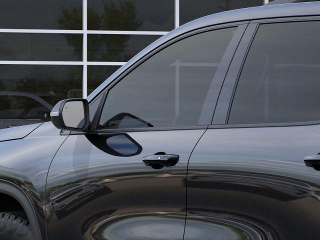 2025 Chevrolet Traverse Vehicle Photo in Roslyn, NY 11576