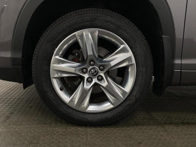 2017 Toyota Highlander Vehicle Photo in Appleton, WI 54913