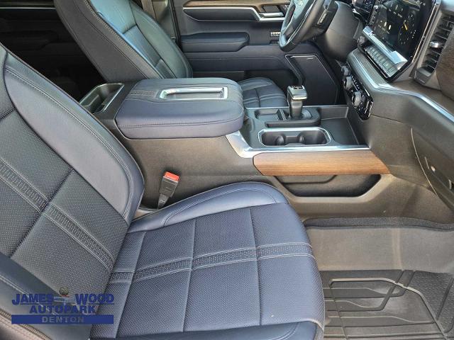 2022 Chevrolet Silverado 1500 Vehicle Photo in DENTON, TX 76210-9321