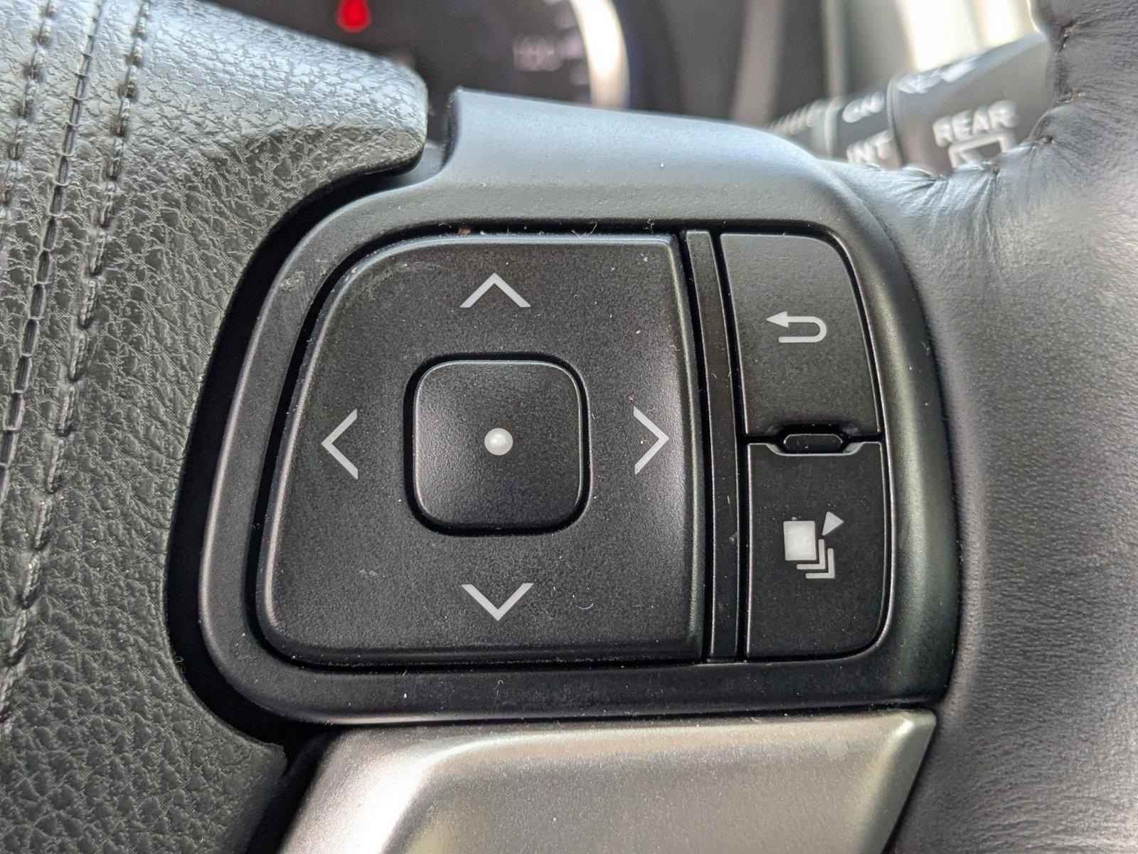 2015 Toyota Highlander Vehicle Photo in St. Petersburg, FL 33713