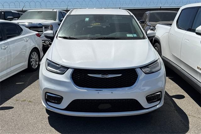 2023 Chrysler Pacifica Vehicle Photo in ELK GROVE, CA 95757-8703