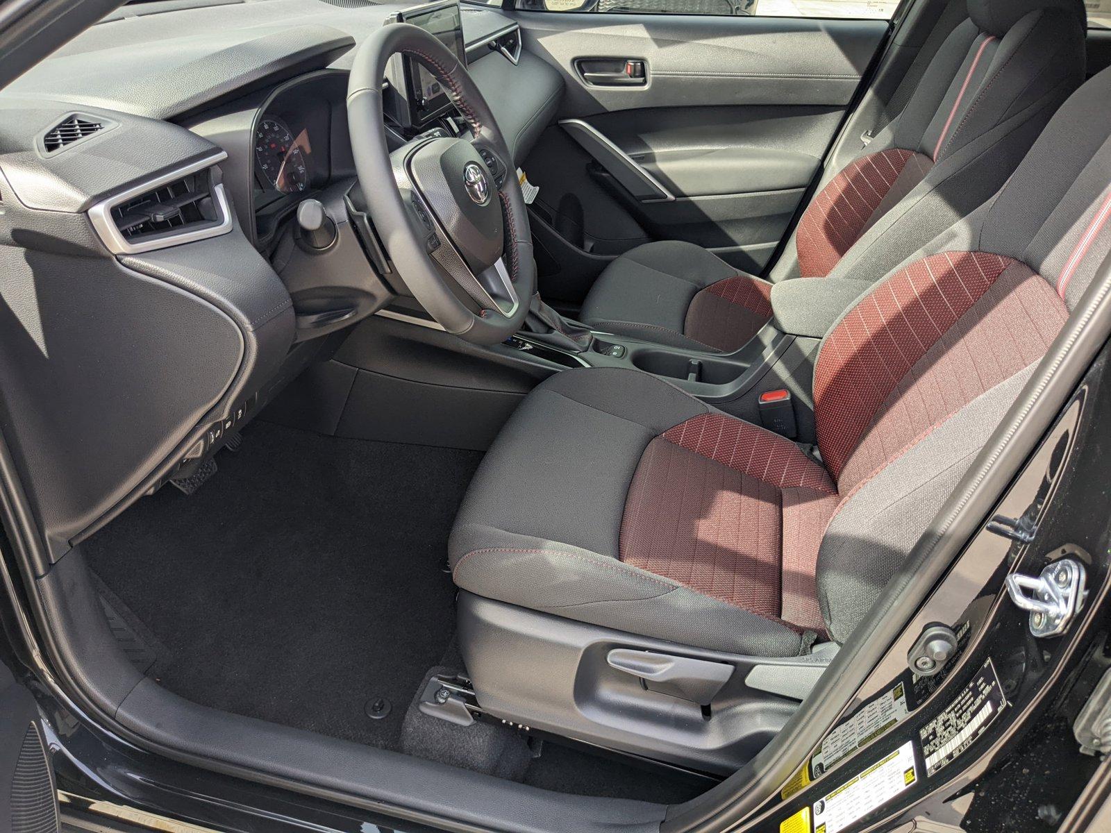2025 Toyota Corolla Cross Vehicle Photo in Davie, FL 33331