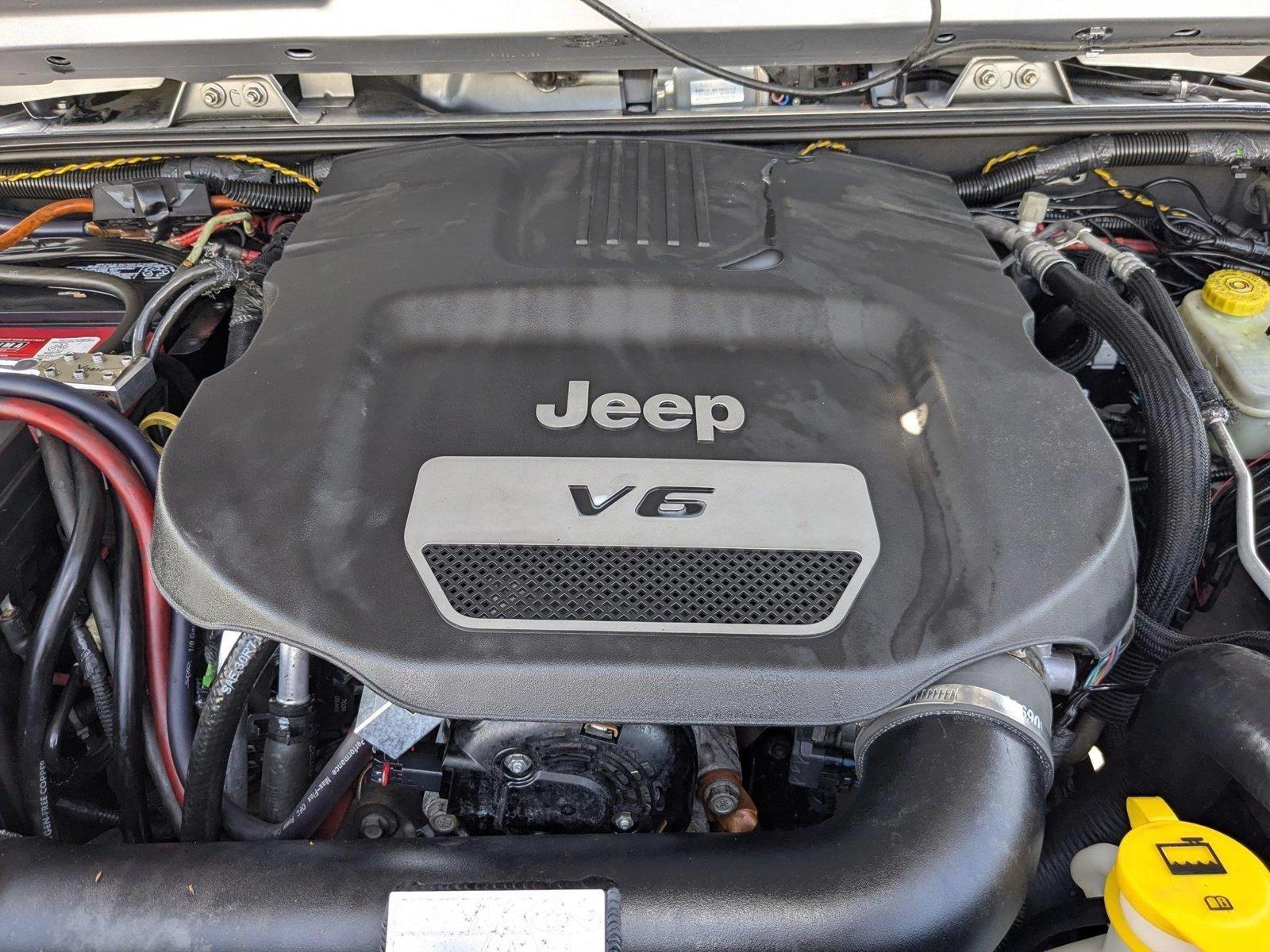 2017 Jeep Wrangler Unlimited Vehicle Photo in CLEARWATER, FL 33764-7163