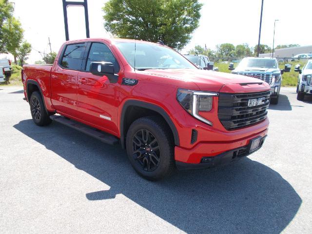 2025 GMC Sierra 1500 Vehicle Photo in LOWELL, MA 01852-4336