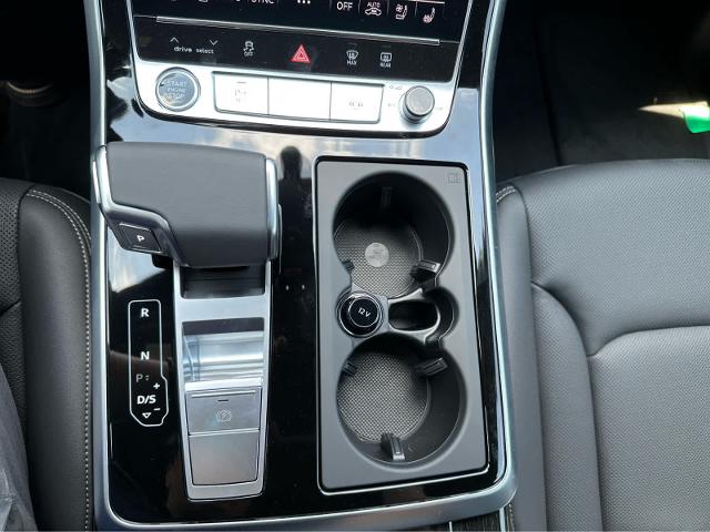 2025 Audi Q7 Vehicle Photo in HOUSTON, TX 77090