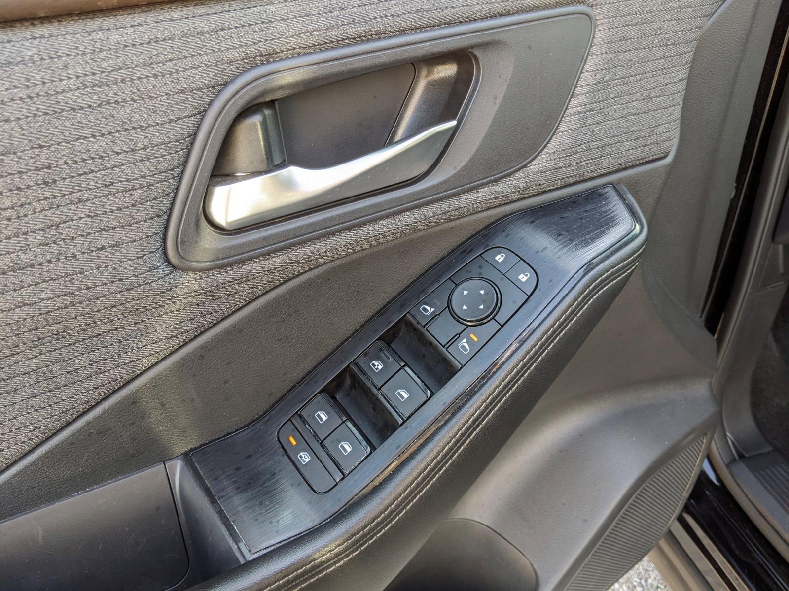 2023 Nissan Rogue Vehicle Photo in Seguin, TX 78155