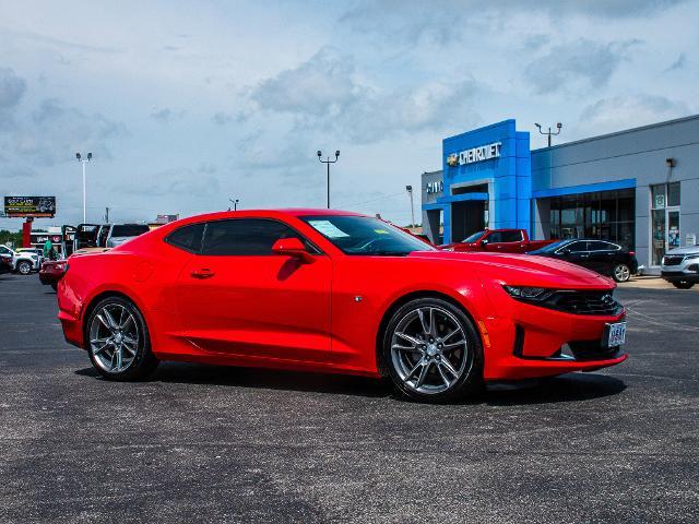 2021 Chevrolet Camaro Vehicle Photo in MADISON, IN 47250-1611