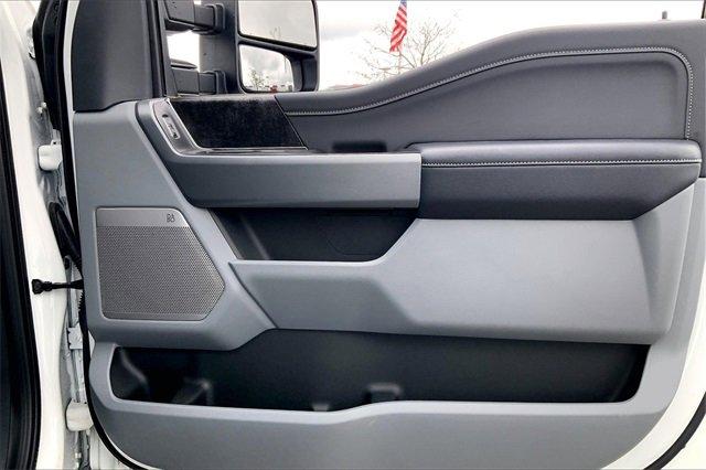 2024 Ford Super Duty F-250 SRW Vehicle Photo in KANSAS CITY, MO 64114-4502
