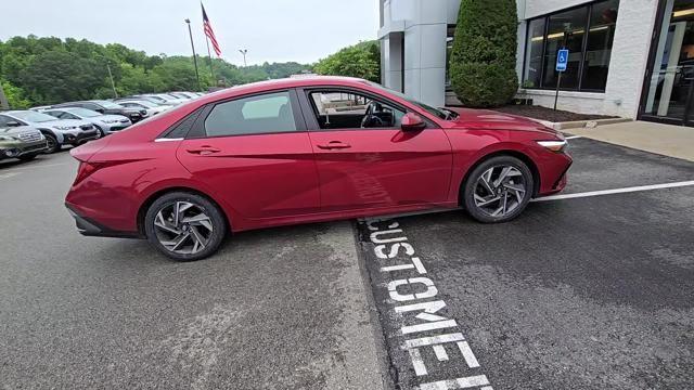 2024 Hyundai ELANTRA Vehicle Photo in Pleasant Hills, PA 15236