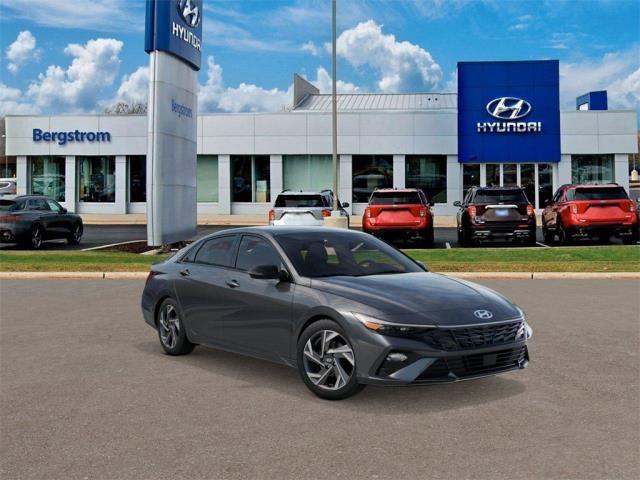 2025 Hyundai ELANTRA Vehicle Photo in Green Bay, WI 54304