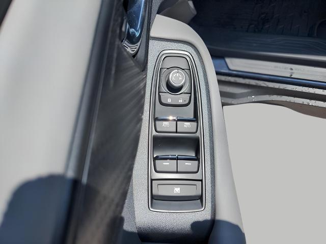 2025 Subaru Outback Vehicle Photo in Green Bay, WI 54304