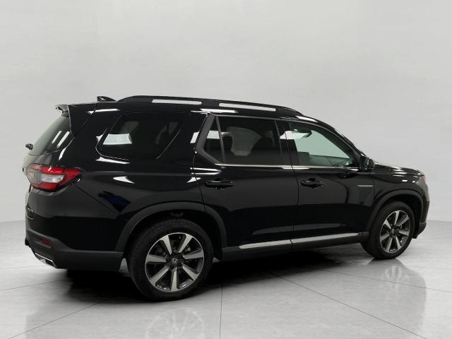 2024 Honda Pilot Vehicle Photo in Appleton, WI 54913
