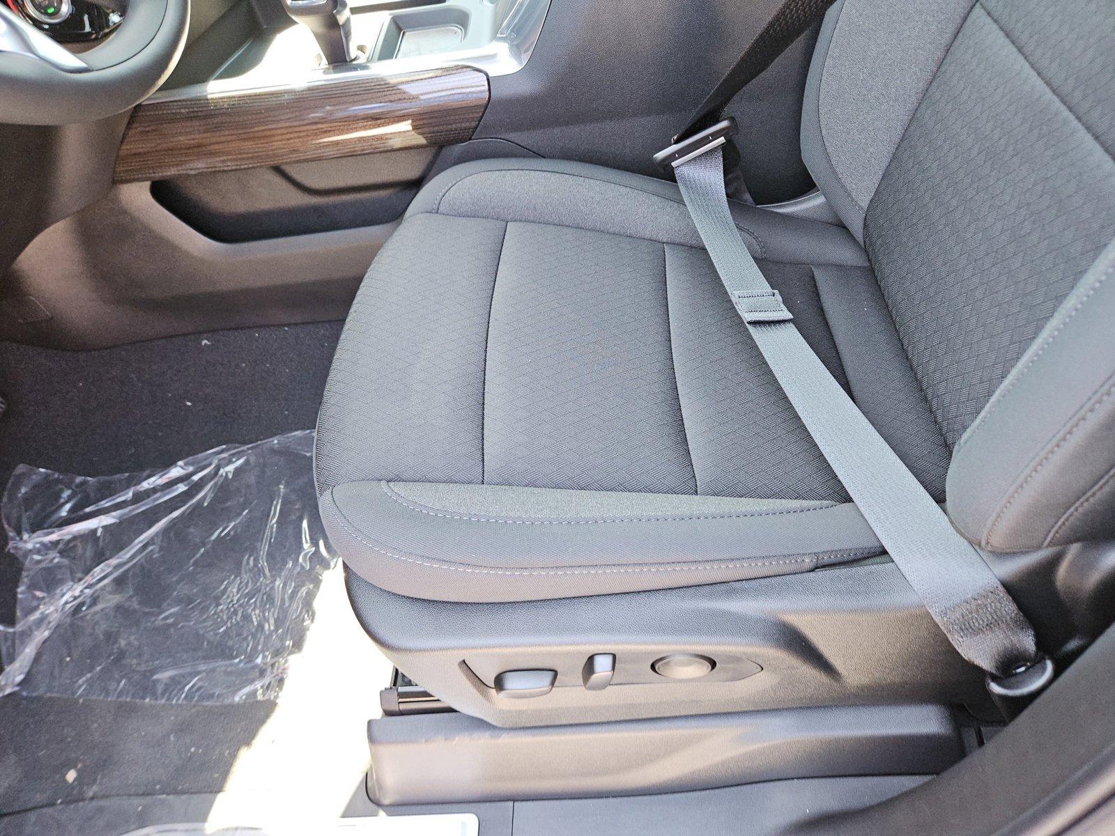 2025 Chevrolet Silverado 1500 Vehicle Photo in NORTH RICHLAND HILLS, TX 76180-7199