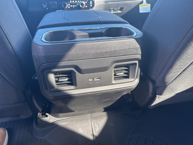 2025 Chevrolet Silverado 1500 Vehicle Photo in MANHATTAN, KS 66502-5036