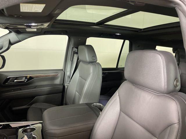 2025 Chevrolet Tahoe Vehicle Photo in PHOENIX, AZ 85014-3381