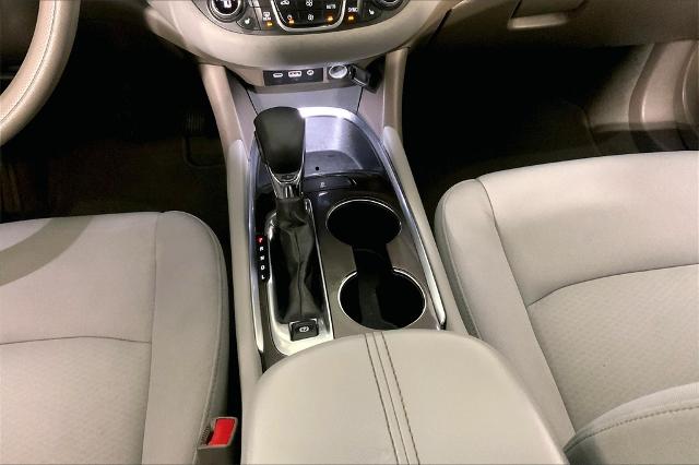 2022 Chevrolet Malibu Vehicle Photo in Lees Summit, MO 64086