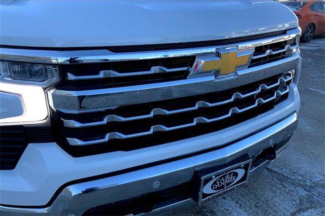 2024 Chevrolet Silverado 1500 Vehicle Photo in TOPEKA, KS 66609-0000