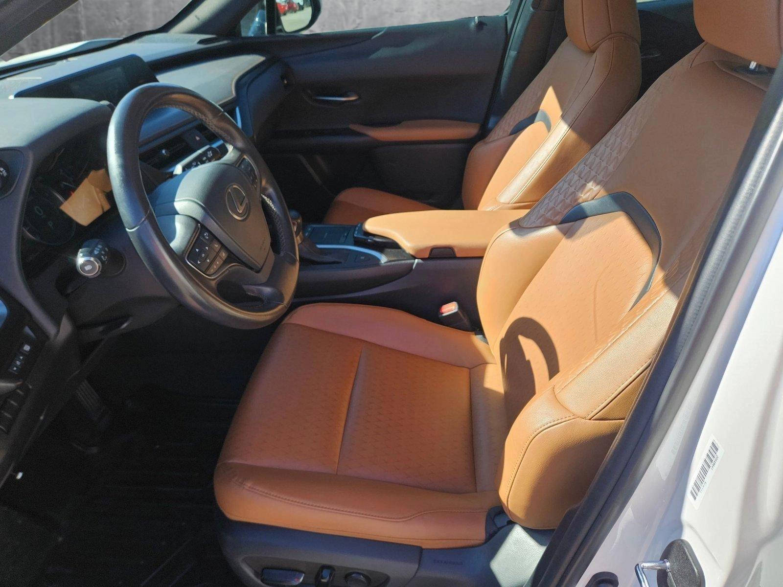 2019 Lexus UX Vehicle Photo in NORTH RICHLAND HILLS, TX 76180-7199