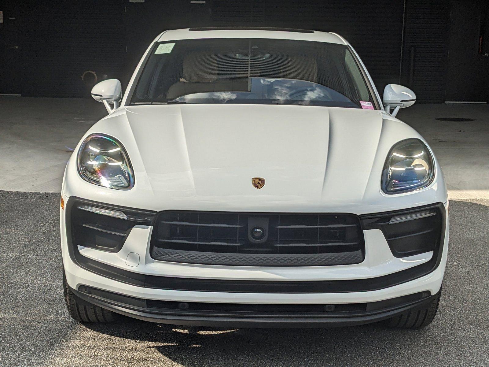 2025 Porsche Macan Vehicle Photo in Towson, MD 21204