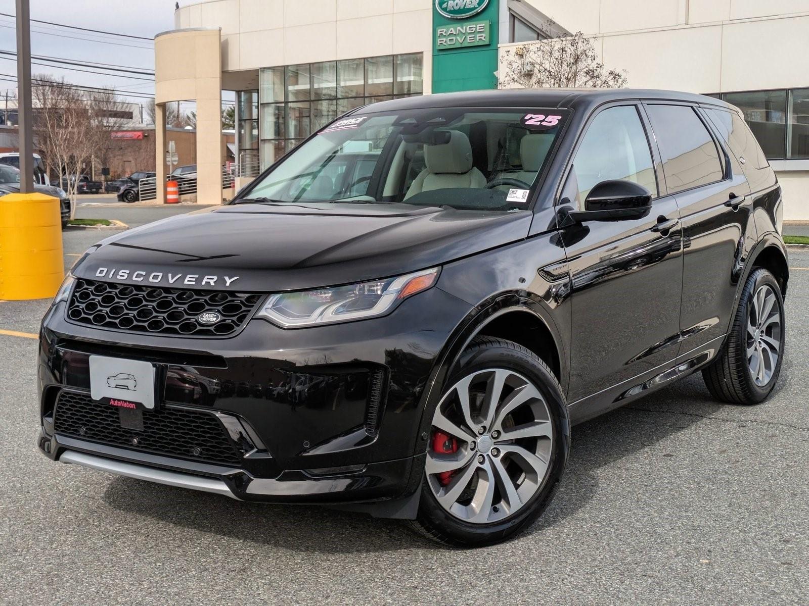 2025 Land Rover Discovery Sport Vehicle Photo in Bethesda, MD 20852