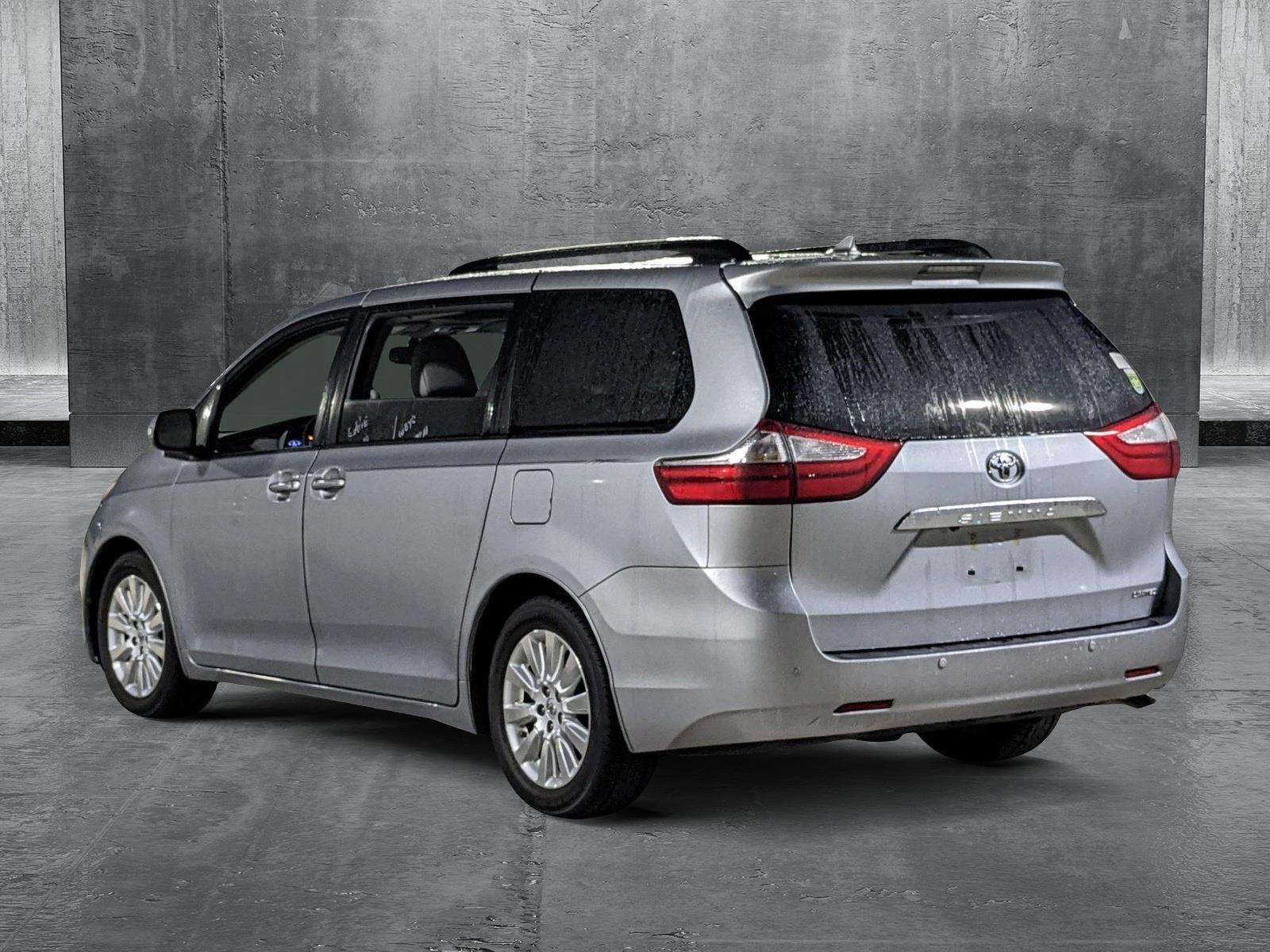 2016 Toyota Sienna Vehicle Photo in Davie, FL 33331