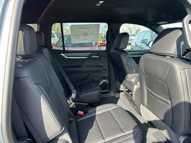 2025 GMC Acadia Vehicle Photo in COLUMBIA, MO 65203-3903